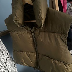 Woman’s vest